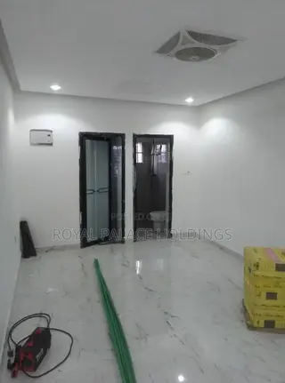 2bdrm Apartment in School Junction Area for rent