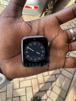 Apple Watch Series 5-44mm