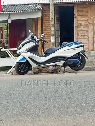 Piaggio Scooter 2014 White