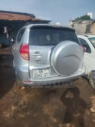 Toyota RAV4 2.4 2008 Silver