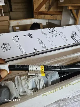 /2016/2018/2019 Toyota Highlander Electronic Boot Shocks