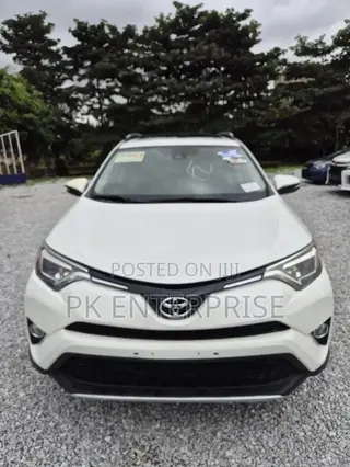 Toyota RAV4 2018 White