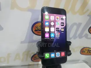 Apple iPhone SE 64 GB Black