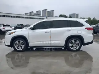 Toyota Highlander Platinum AWD 2020 White