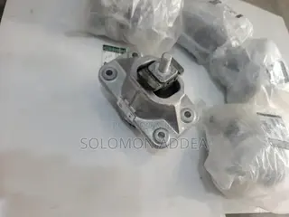 Genuine Range Rover Sport L494 / Discovery Engine Support Seat Mount