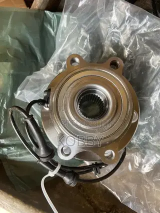 Navara /Pathfinder 2006,2007,2008,2009,2010,2011,2012 Front Wheel Hubs