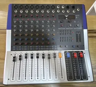 Yamaha KV-80 8Channel Powered Mixer