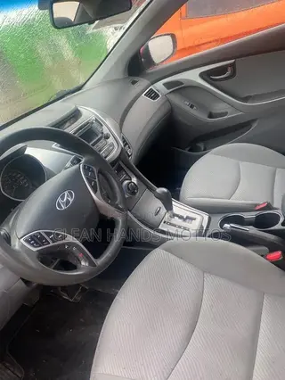 Hyundai Elantra GLS Sedan FWD (1.8L 4cyl 6A) 2013 Red