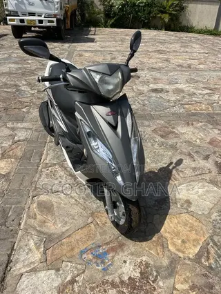 Piaggio Scooter 2020 Gray