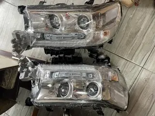 Toyota Landcruiser 2017-2021 Headlight