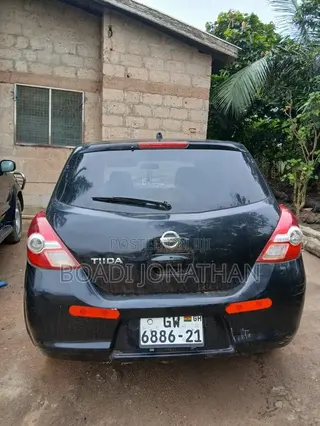 Nissan Tiida 2009 Black