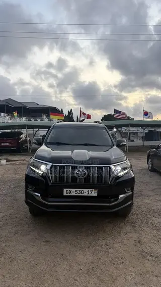 Toyota Land Cruiser Prado 2017 Black