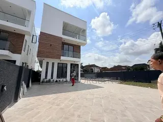 4bdrm House in East Legon for sale