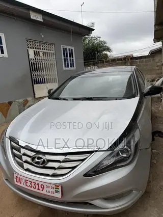 Hyundai Sonata Limited 2.0T Sedan (2.0L 4cyl 6A) 2013 Silver