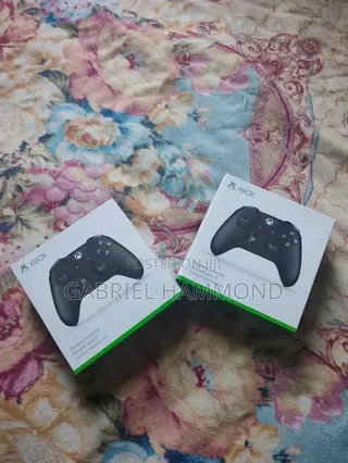 XBOX One S Wireless Controller 2 Pieces