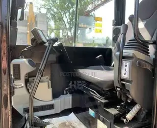 CAT 305.5E2 Mini Excavator 2023 589hrs - Export From Shanghai