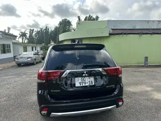Mitsubishi Outlander 2.0 PHEV AWD 2018 Black