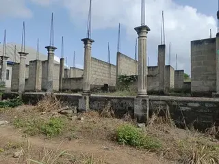 8bdrm Apartment in Kumasi Metropolitan for sale