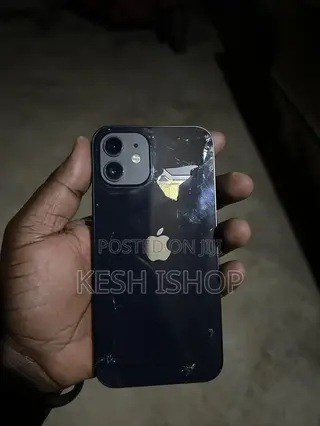 Apple iPhone 12 64 GB Black