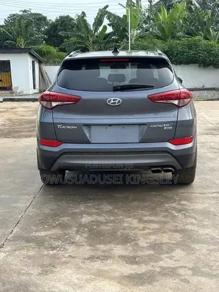Hyundai Tucson Limited AWD 2017 Gray