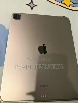 Apple iPad Pro 12.9 (2022) 128 GB Black