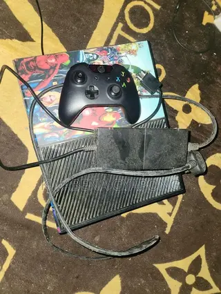 Xbox One With Gmaws and One Wireless Controller for Sale