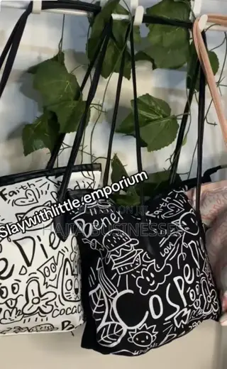 Graffiti Tote Bags