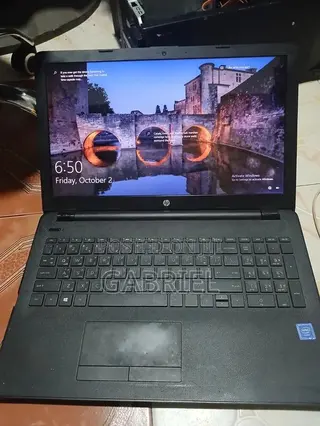 Laptop HP 15-ra003nia 4GB Intel Core i3 SSD 128GB