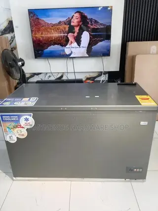Nasco Chest Freezer 392litres