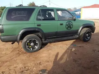 Toyota 4-Runner 2000 Green