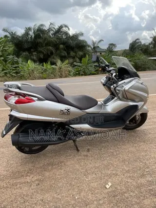 Yamaha Majesty 2022