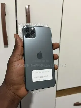 Apple iPhone 11 Pro Max 64 GB Black