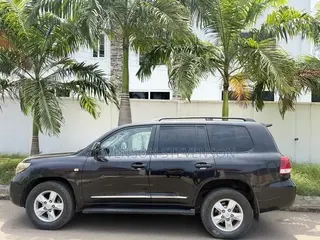 Toyota Land Cruiser 4.5 V8 DSL 2012 Black