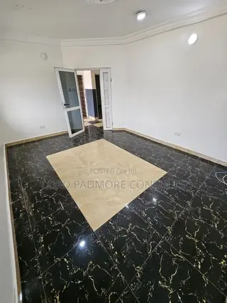 2bdrm Apartment in Ogbojo-Eastlegon, American House for rent
