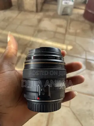 Canon Lens 85mm 1.8