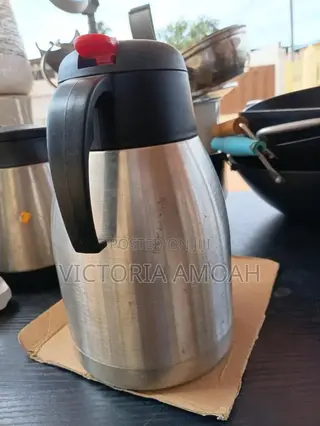 Steel Vacuum-Insulated Thermal Carafe.