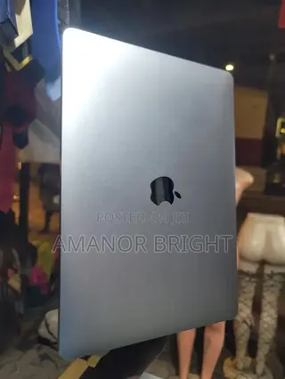 Laptop Apple MacBook Pro 2020 16GB Intel Core i5 SSD 512GB