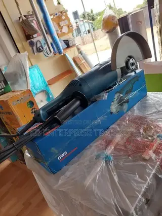 Bosch GWS Professional Angle Grinder – Vibration Control
