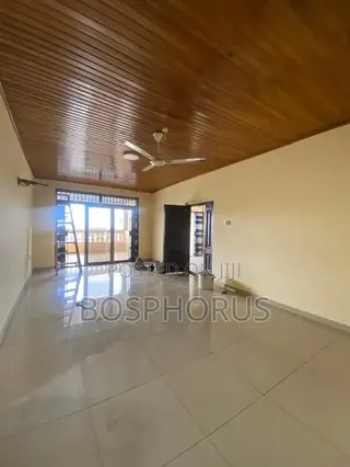 2bdrm Apartment in Lapaz, Nyanmekye for rent