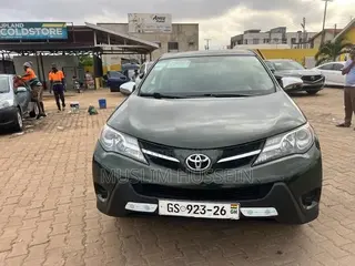 Toyota RAV4 LE FWD (2.5L 4cyl 6A) 2013 Green