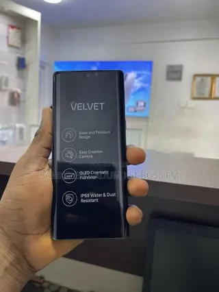 New LG Velvet 128 GB Black