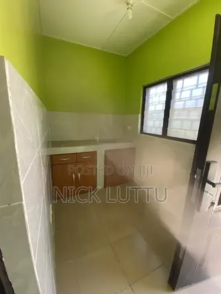 1bdrm Room & Parlour in Santa Maria, Last Stop for rent