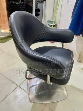 Strong Durable Barbering Salon Chair for Sale