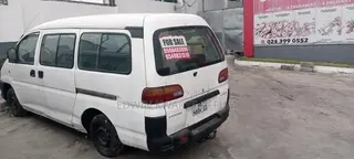 Mitsubishi L300 1999 White