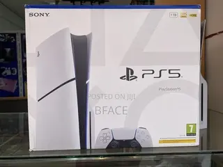 PS5 Slim (Disc Version) in Box