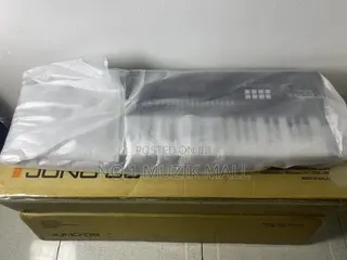 Roland Juno D6