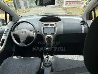 Toyota Vitz 2010 Black