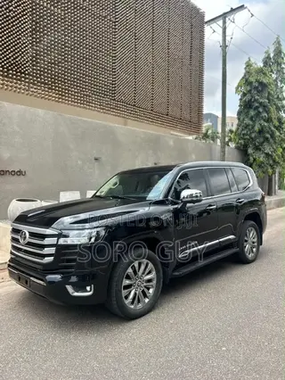 Toyota Land Cruiser 2023 Black