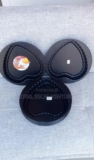 Non-Stick Fluted Heart-Shaped Cake Mold Pan