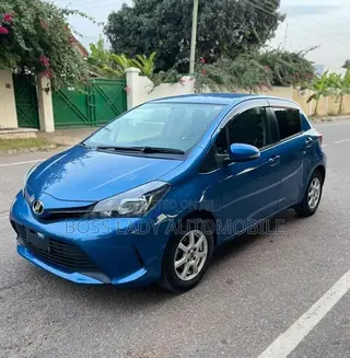 Toyota Vitz 1.3 FWD 3dr 2015 Blue